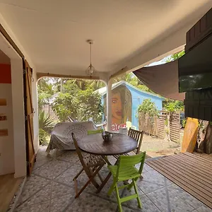 bungalows-les-vagues-abondes.comcaribbean.com/